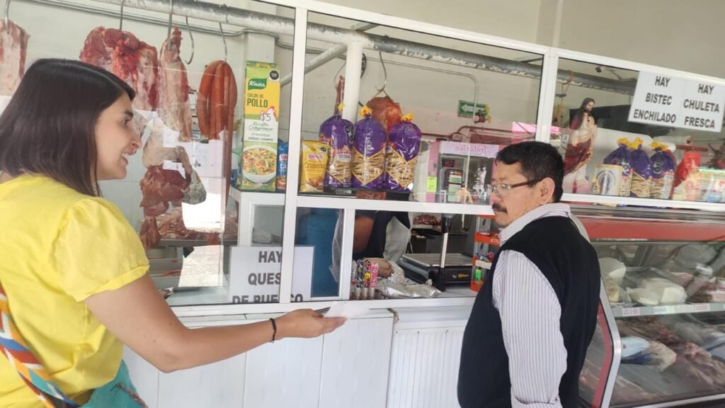 Gabriela Gutiérrez, candidata a Jueza de Distrito, visita Teteles de Ávila Castillo y promueve el voto informado