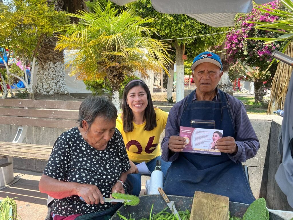 Lizbeth Escobar visita San Matías Tlalancaleca y escucha a la ciudadanía sobre justicia laboral