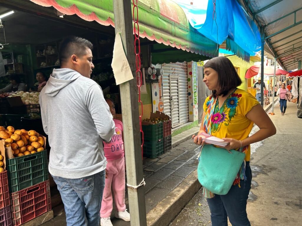 Gabriela Gutiérrez recorre Atempan y Chignautla para promover el voto informado en la elección judicial