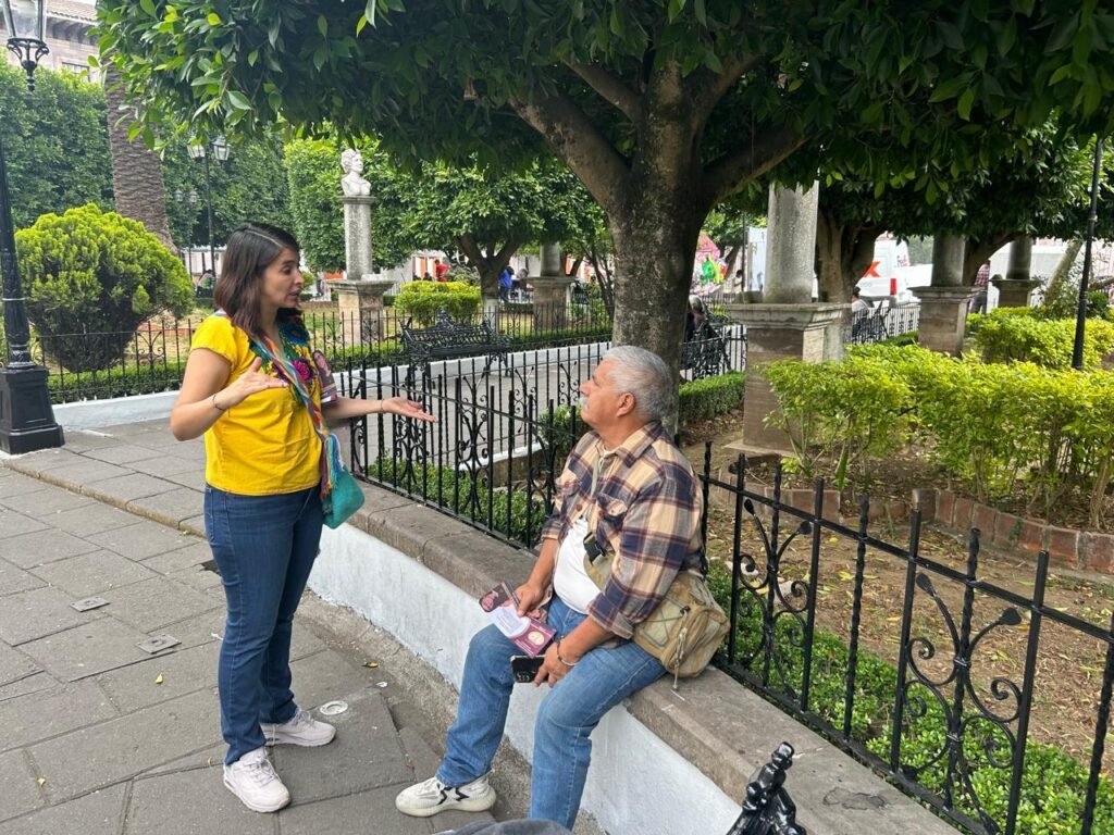 Gabriela Gutiérrez, candidata a Jueza de Distrito, recorre Teziutlán y Xiutetelco para promover el voto judicial