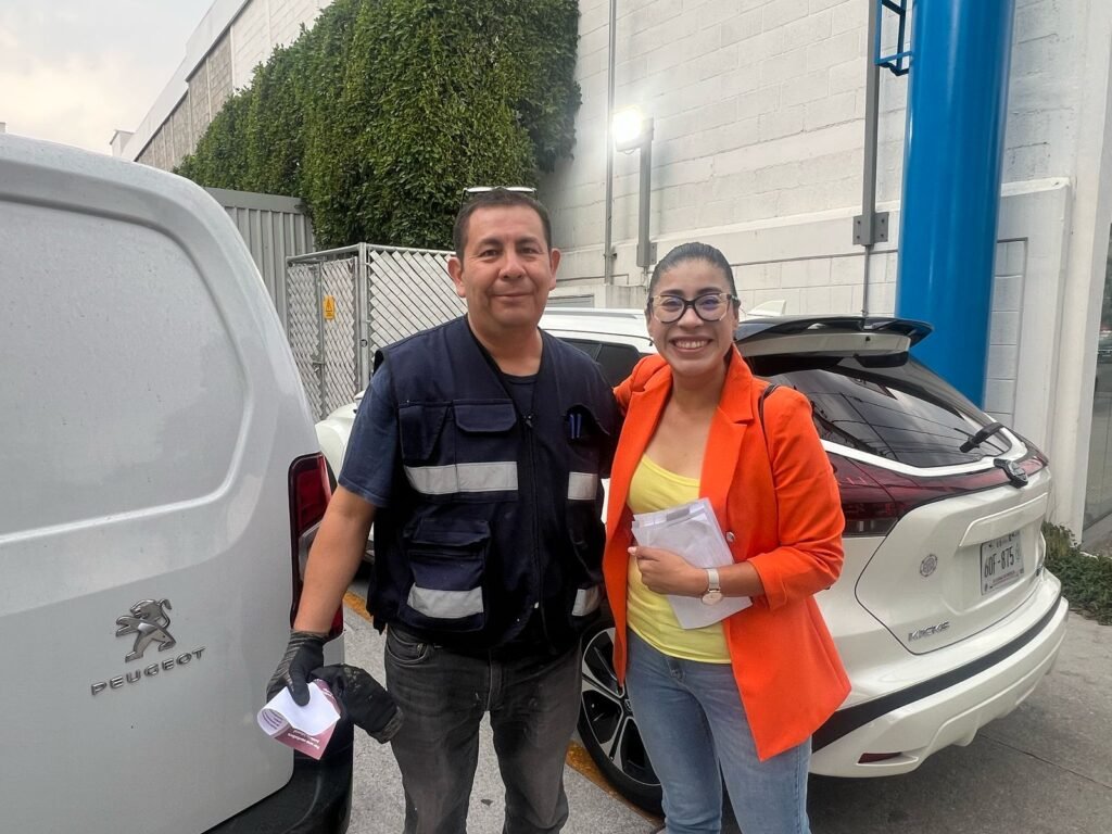 Lizbeth Escobar, candidata a Jueza de Distrito, realiza caminata en la 31 Oriente y promueve el acceso a la justicia laboral